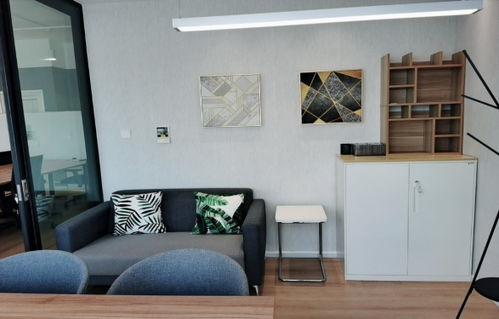 悠樂匯精裝修帶家具辦公樓，隨時看房出租，專業服務來自北京我愛我家